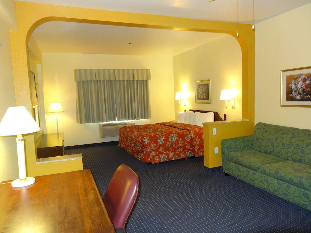 Howard Johnson By Wyndham San Antonio Hotel & Suites Exteriör bild